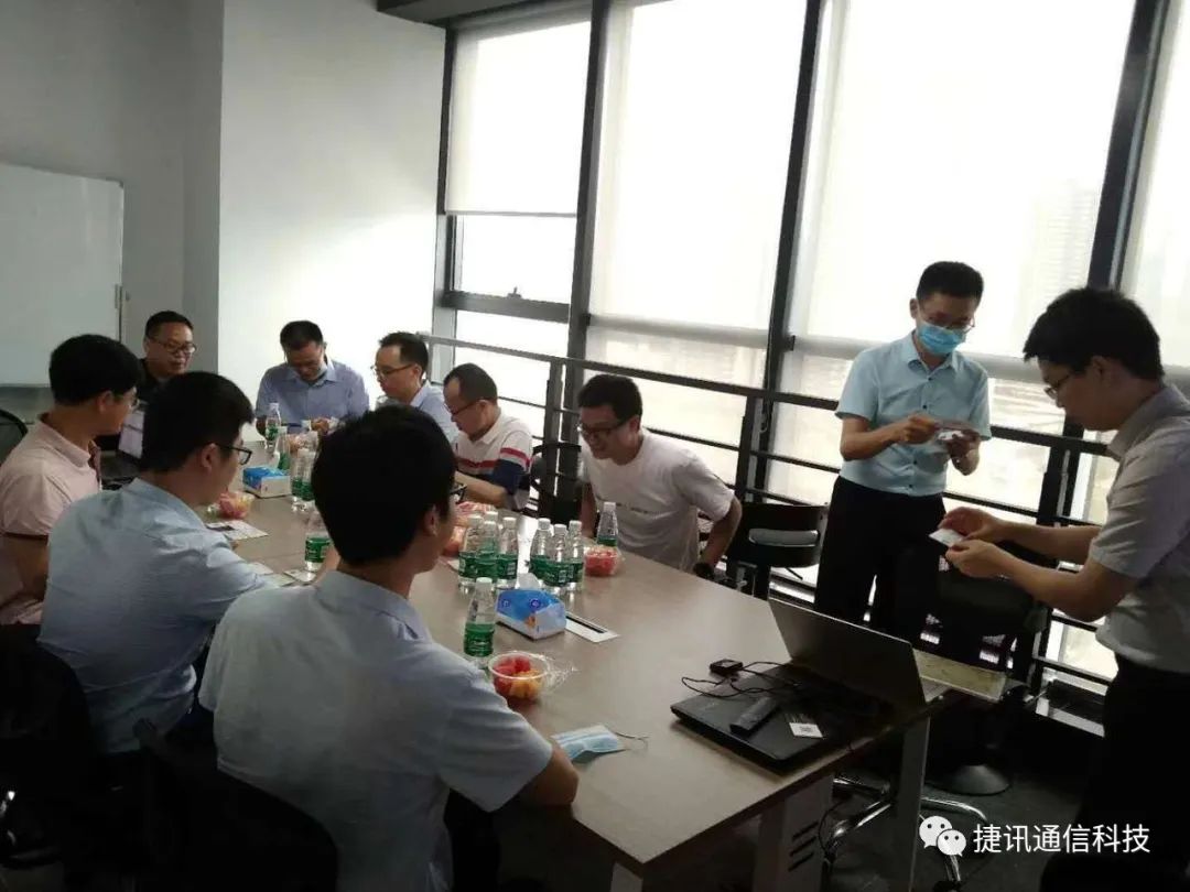 電話(huà)呼叫中心系統(tǒng) 電話(huà)呼叫中心系統(tǒng)